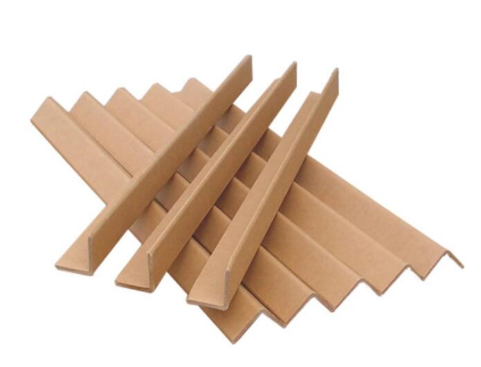 纸护角可以在货物的运输途中起到加固托盘的作