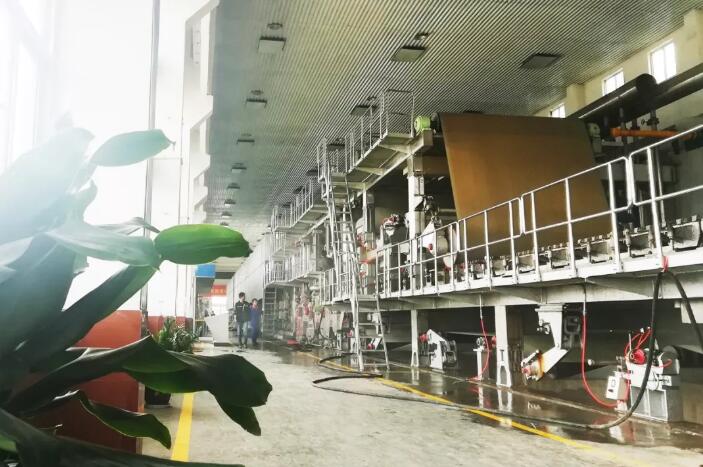 英恒达包装公司蜂窝纸板生产车间成功转产蜂窝