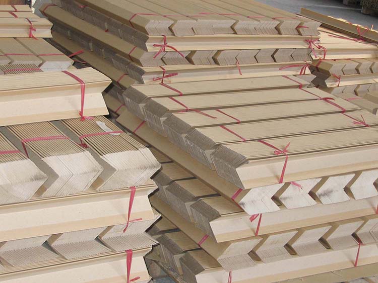 什么是纸护角的材料