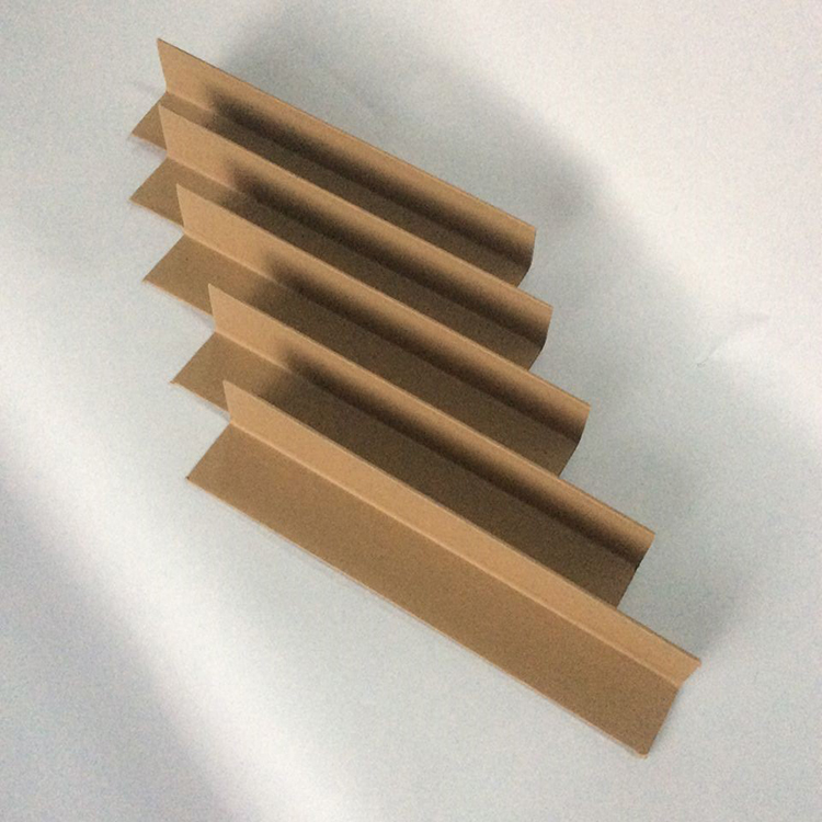 青岛纸护角它为托盘运输提供了坚固的整体包装