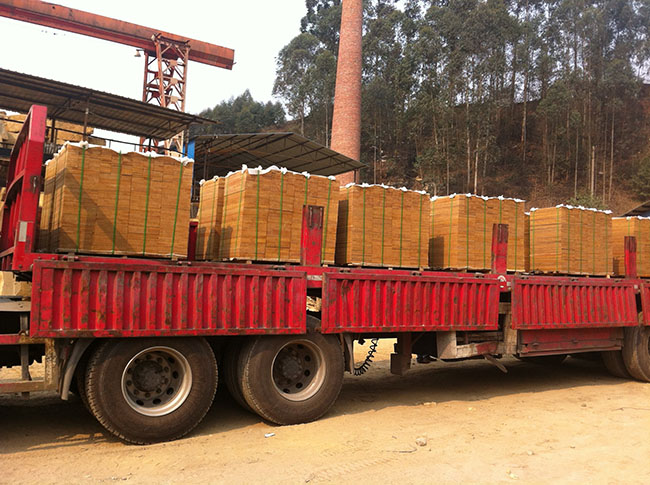 青岛英恒达一车纸护角产品运往潍坊客户