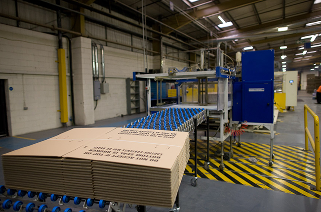 青岛蜂窝纸箱有多种提高纸箱质量的方法