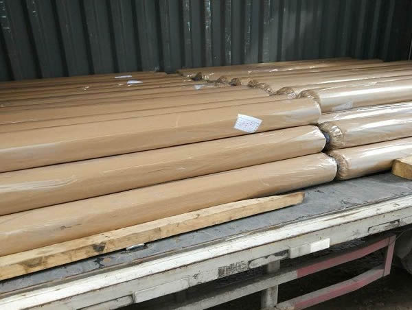 我司第二车阻燃纸装车完毕