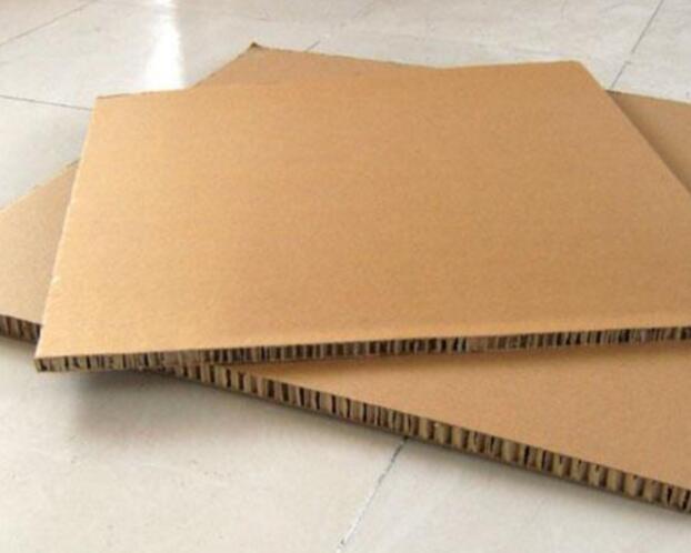 以蜂窝纸板为主的多材料组合方案的可行性与优劣势