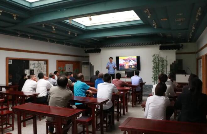 阻燃纸公司开展消防安全培训 提高消防安全意识